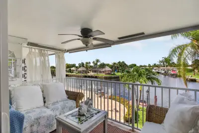 800 Pine Dr #13, Pompano Beach: photo 1 of 28