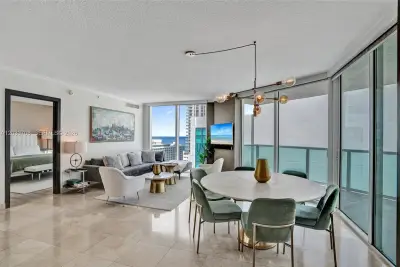 150 Sunny Isles Blvd #1-1601, Sunny Isles Beach: photo 1 of 32