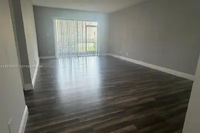 4147 NW 90th Ave #102, Coral Springs: photo 1 of 16