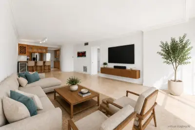 2731 NE 14th St Cswy #115, Pompano Beach: photo 1 of 37