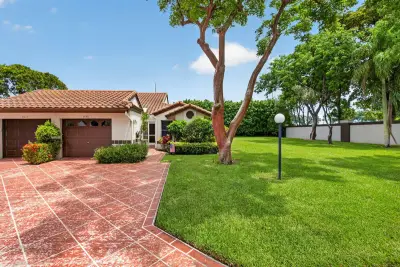 6082 Waldwick Cir, Delray Beach: photo 1 of 101