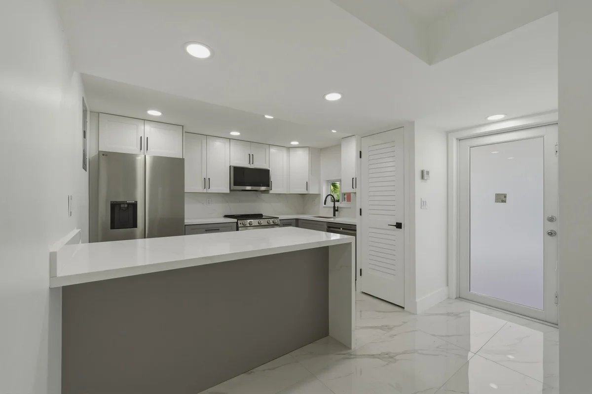 8970 S Hollybrook Blvd #205, Pembroke Pines: photo 1 of 50