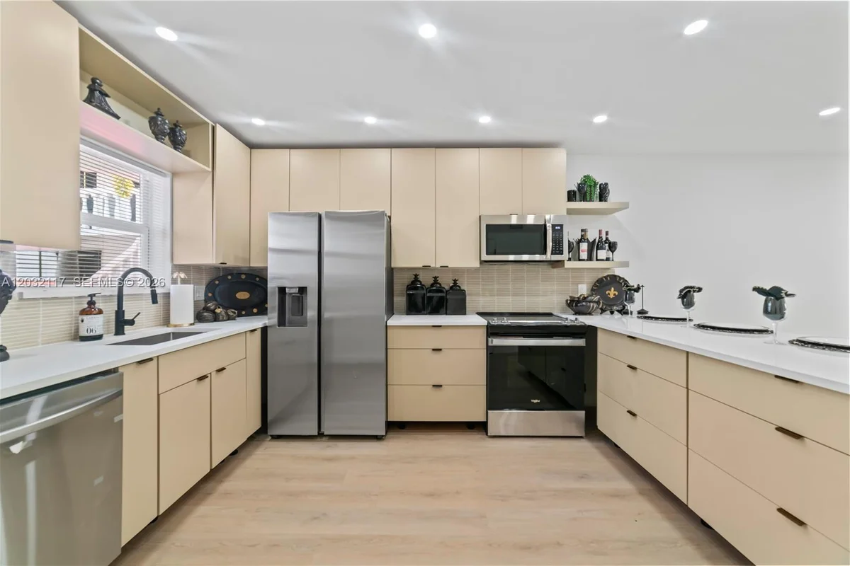 4812 NE 23rd Ave #3, Fort Lauderdale: photo 1 of 32