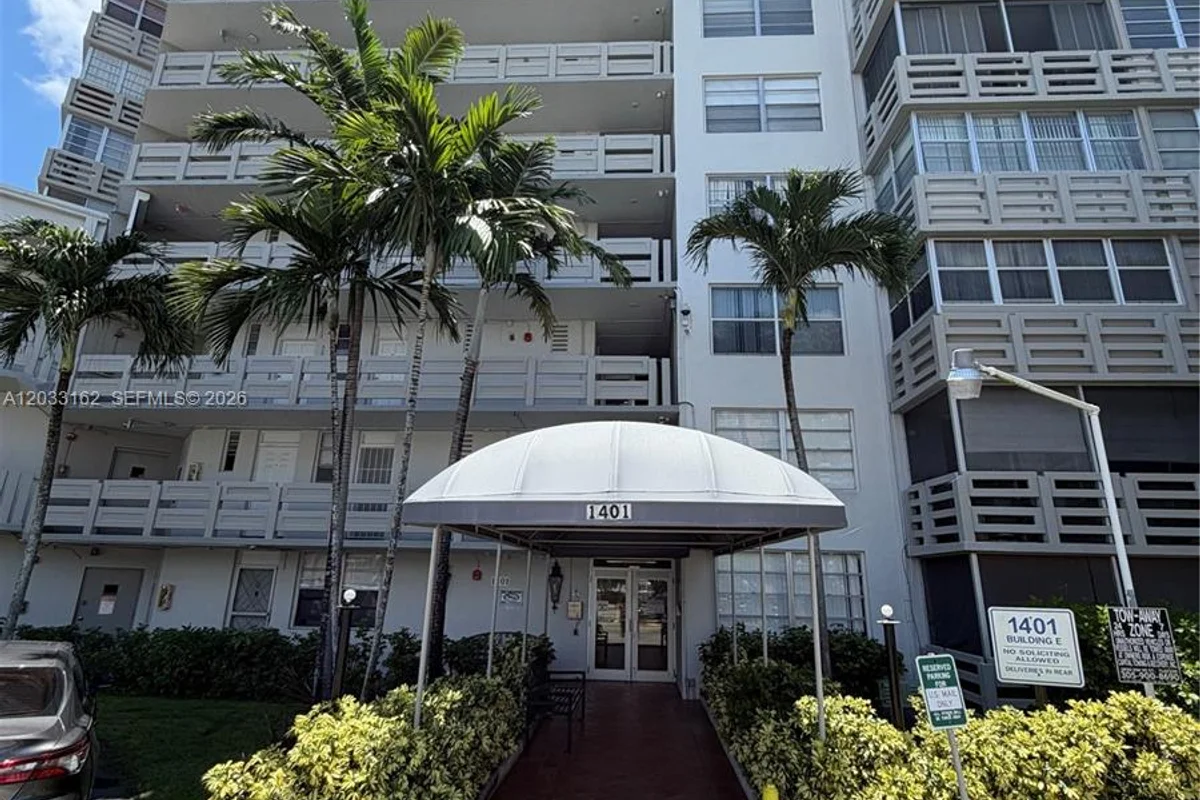 1401 NE Miami Gardens Dr #891, Miami: photo 1 of 22
