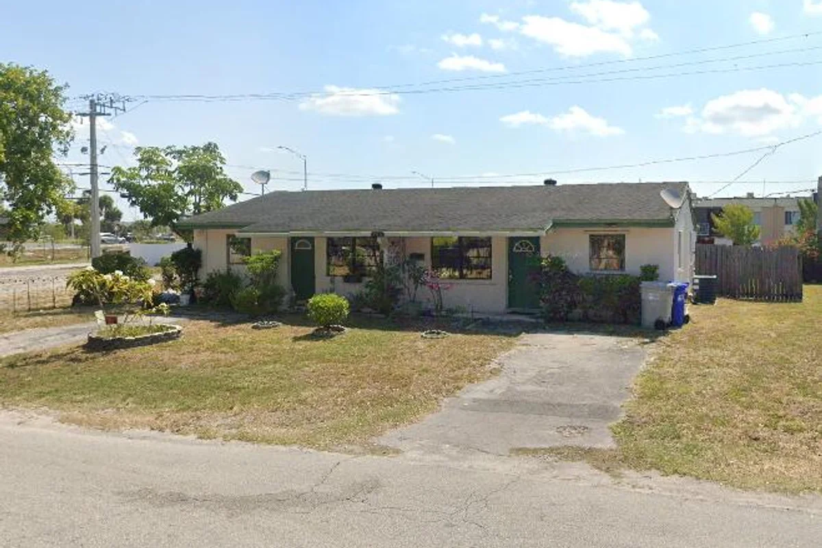 3560 NW 3rd Ave #1-2, Pompano Beach: photo 1 of 49