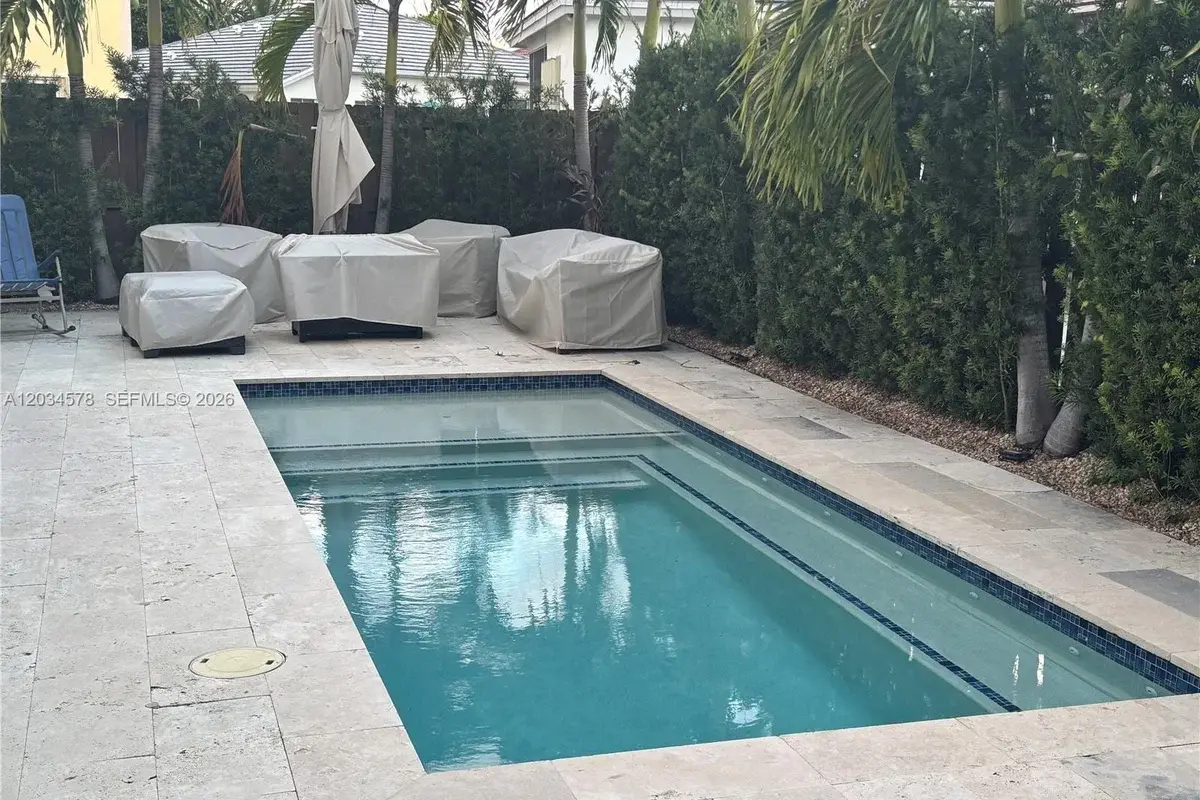 8143 SW 162nd Path, Miami: photo 1 of 20