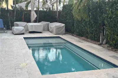 8143 SW 162nd Path, Miami: photo 1 of 20