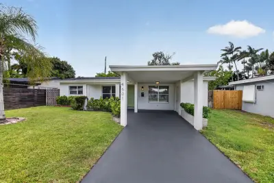 4601 NE 4th Ave, Fort Lauderdale: photo 1 of 34