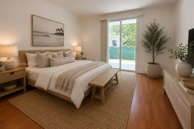652 NE 63rd St #105, Miami: photo 1 of 30