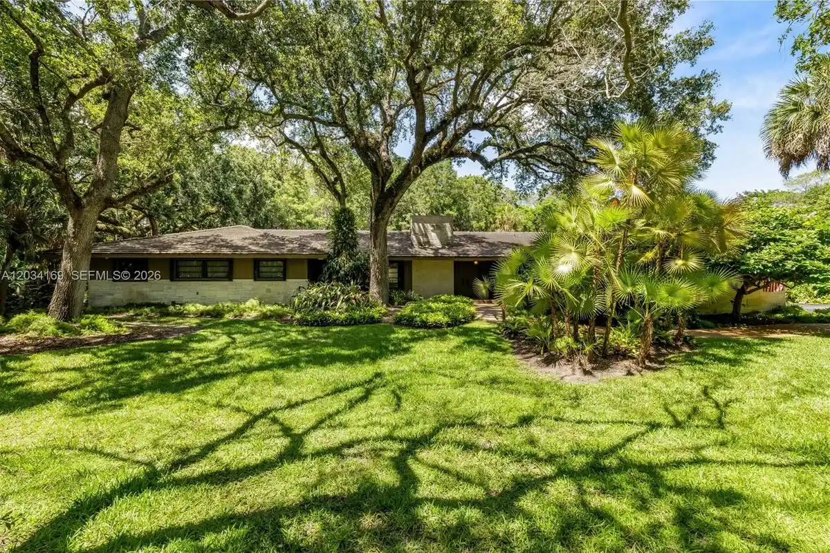 9979 Fairchild Way, Coral Gables: photo 1 of 29