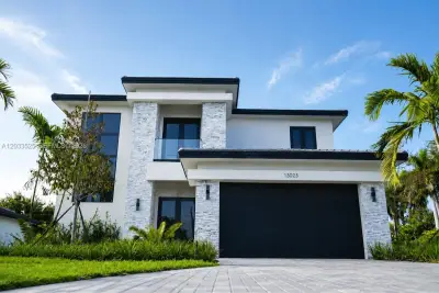 13023 Davie Oaks Dr, Davie: photo 1 of 11