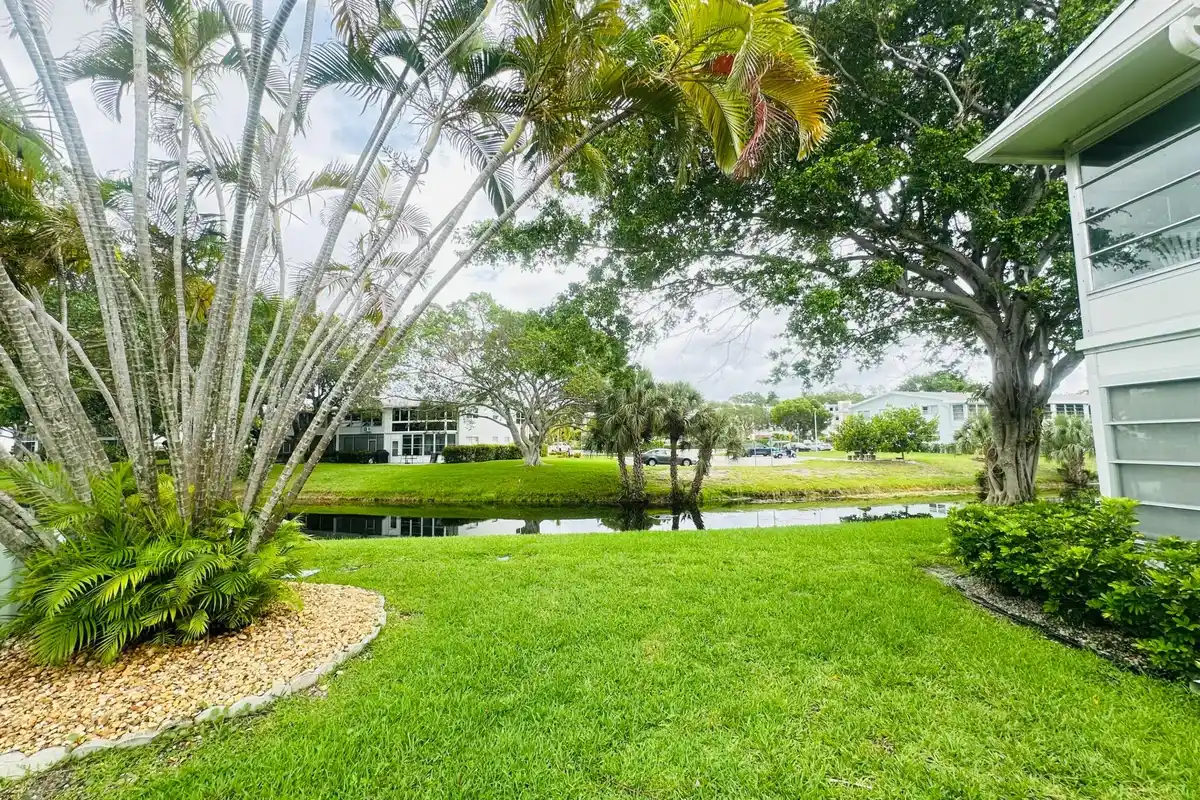 86 Markham E, Deerfield Beach: photo 1 of 54