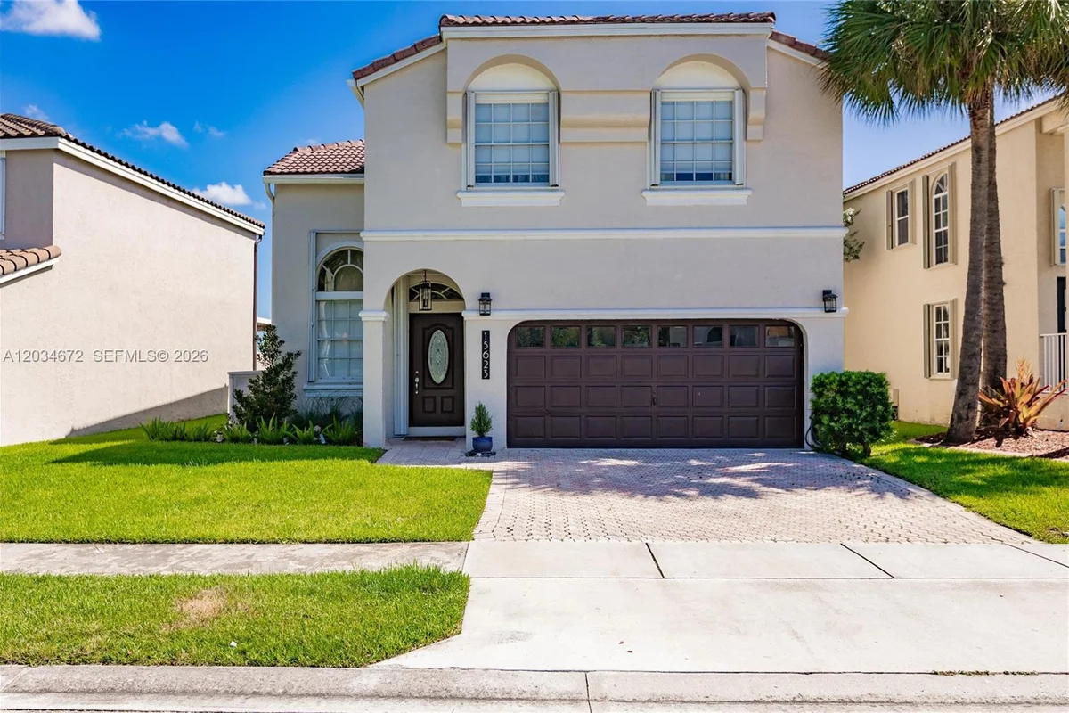 15623 NW 5th St, Pembroke Pines: photo 1 of 53