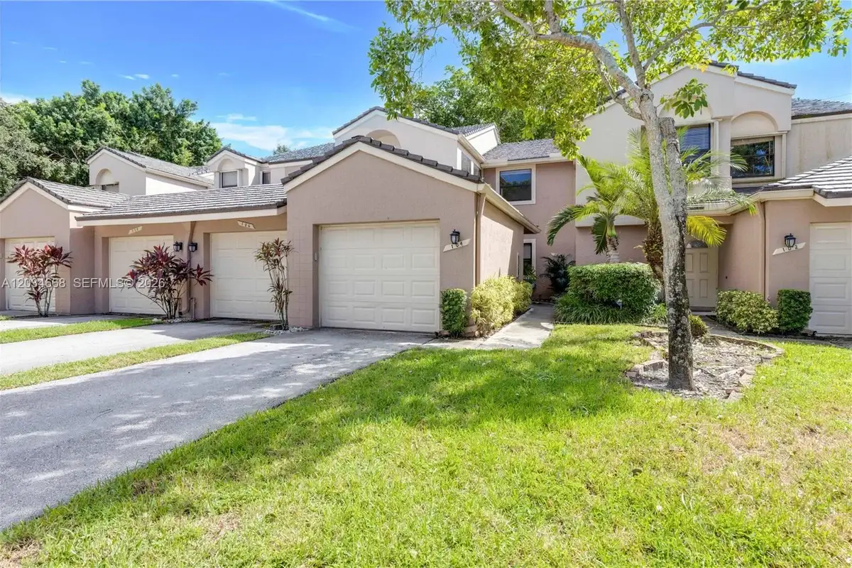 104 NW 98th Ter, Plantation: photo 1 of 29