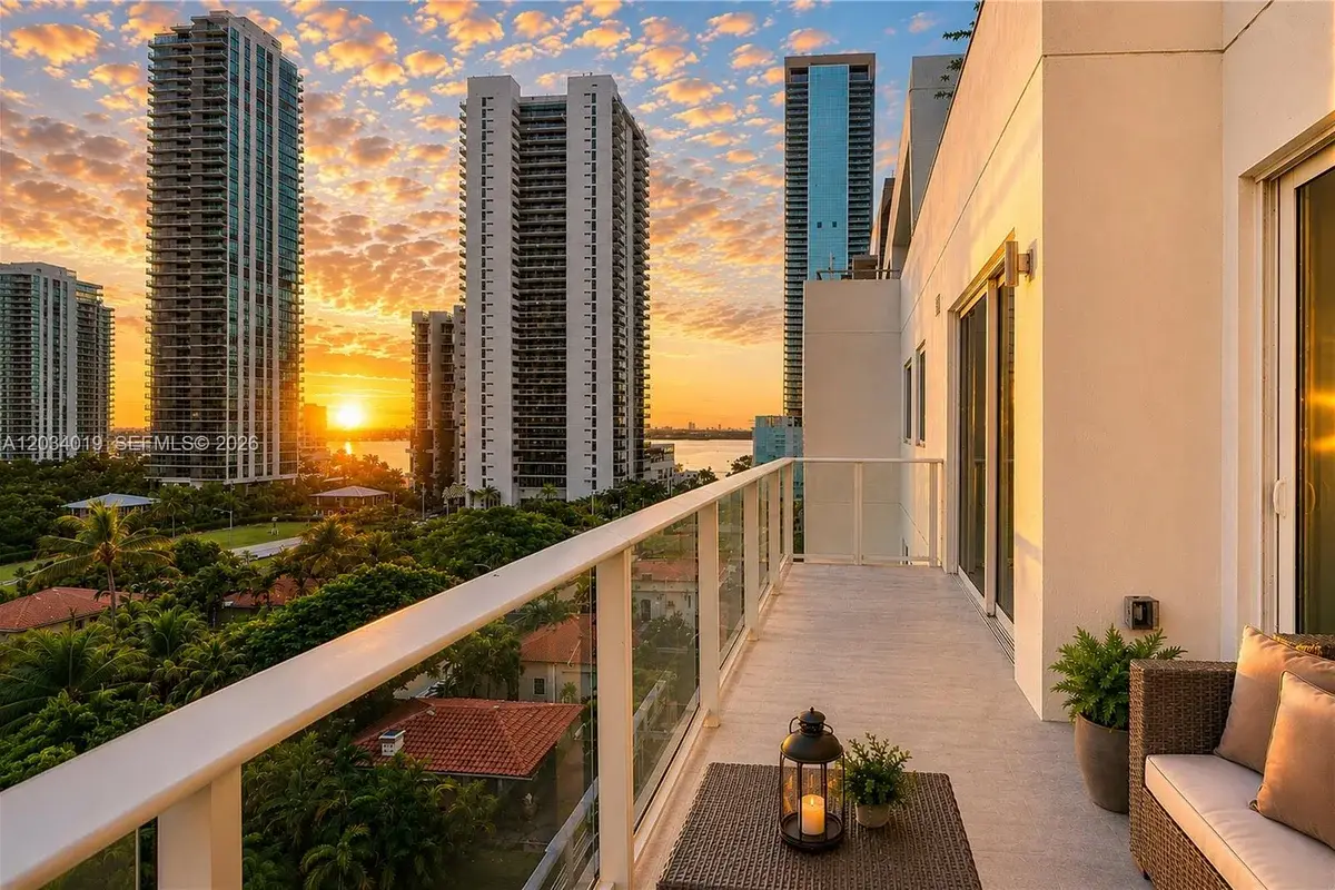 321 NE 26th St #806, Miami: photo 1 of 42