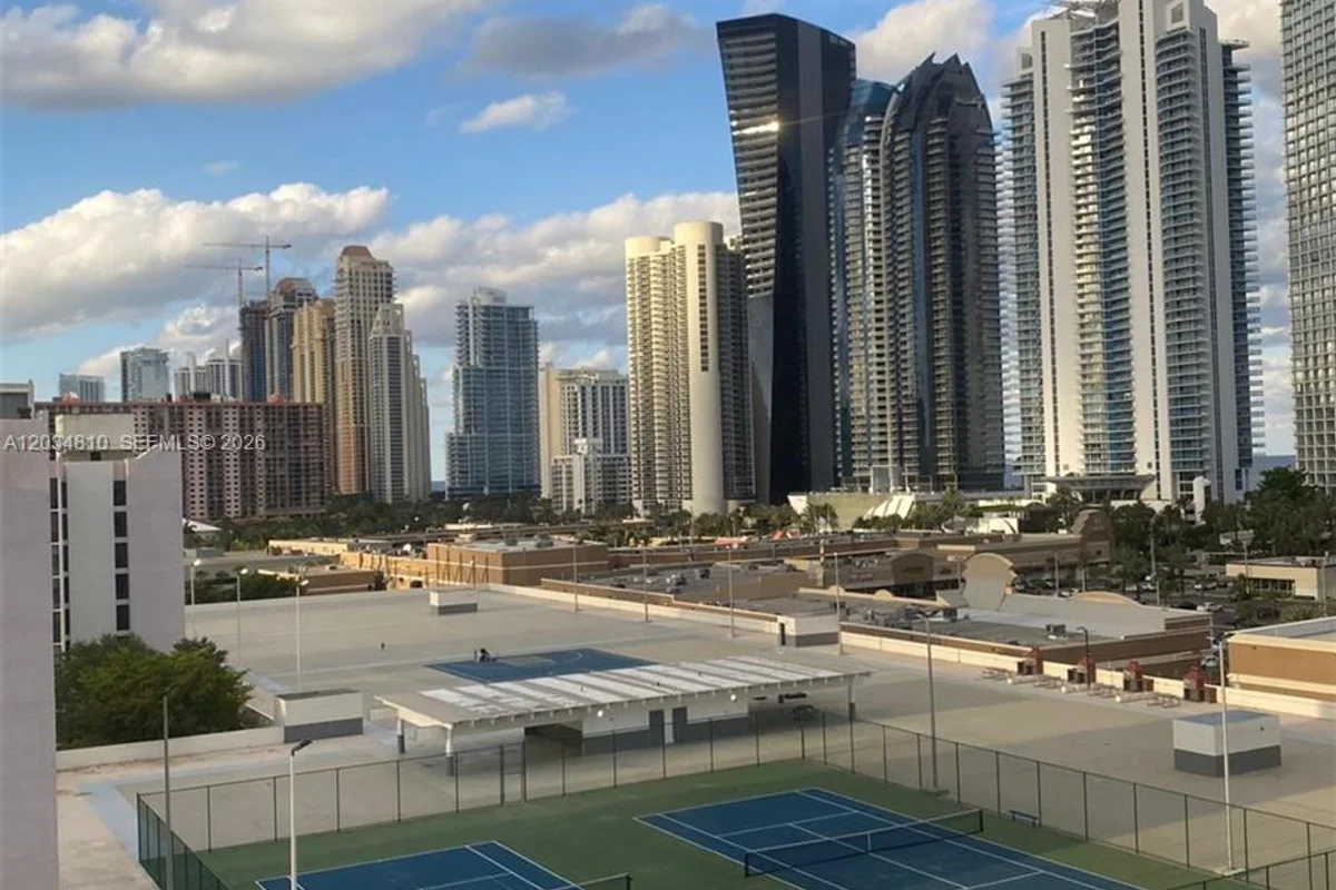 16909 N Bay Rd #1009, Sunny Isles Beach: photo 1 of 6