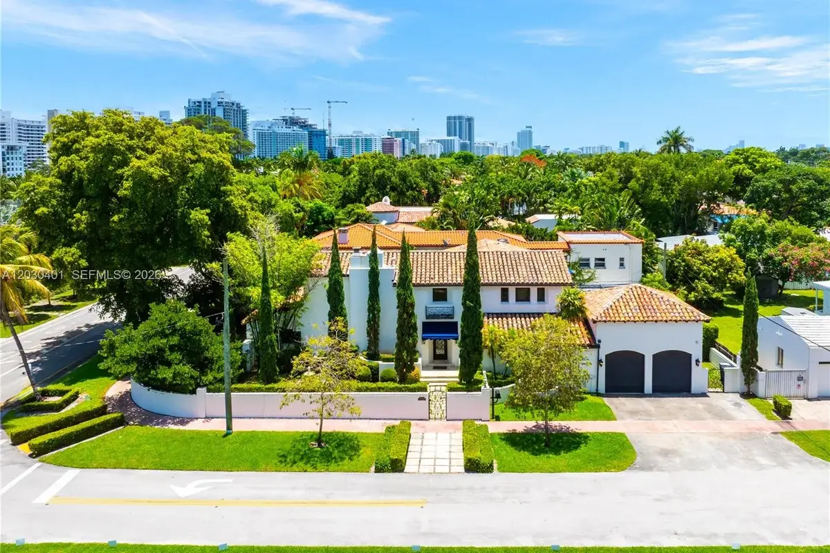 5860 Pine Tree Dr, Miami Beach: photo 1 of 69