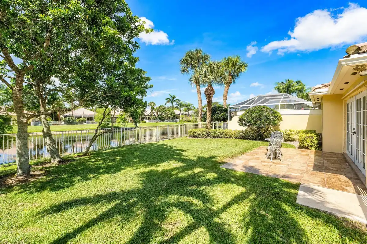 8413 Cozumel Ln, Wellington: photo 1 of 45