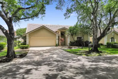 12706 NW 20th Ct, Coral Springs: photo 1 of 33