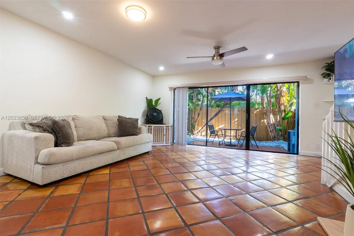 3014 NE 21st Ter, Fort Lauderdale: photo 1 of 27
