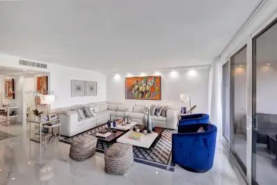 2 Grove Isle Dr #B706, Miami: photo 1 of 34