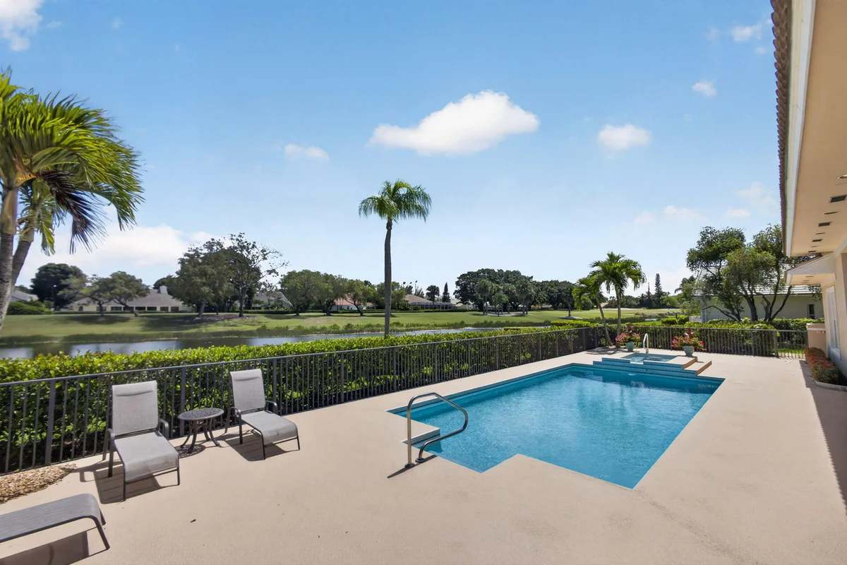 83 Sandbourne Ln, Palm Beach Gardens: photo 1 of 77