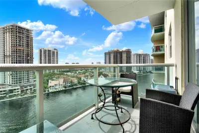 19390 Collins Ave #1419, Sunny Isles Beach: photo 1 of 22