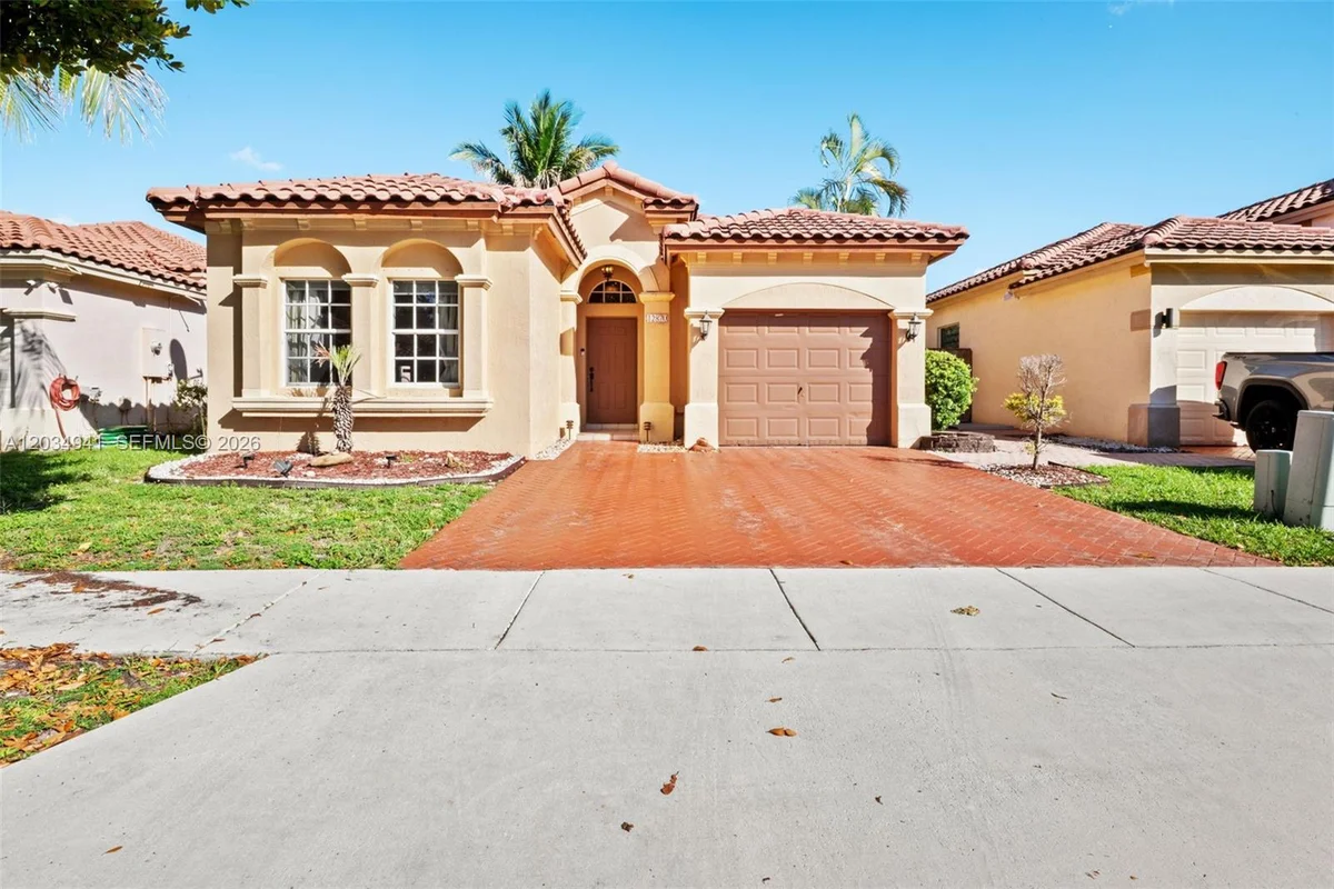 12870 SW 53rd St, Miramar: photo 1 of 23