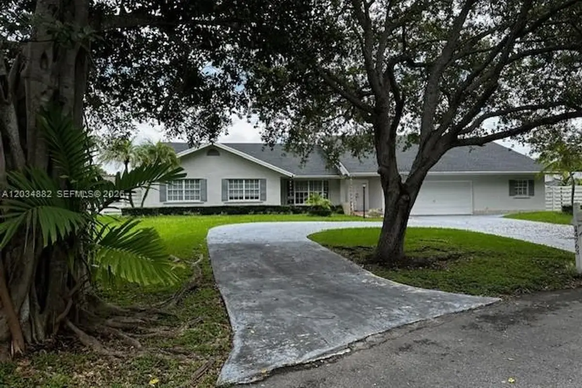 14763 SW 152nd Pl, Miami: photo 1 of 41
