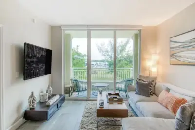 480 Hibiscus St #229, West Palm Beach: photo 1 of 15