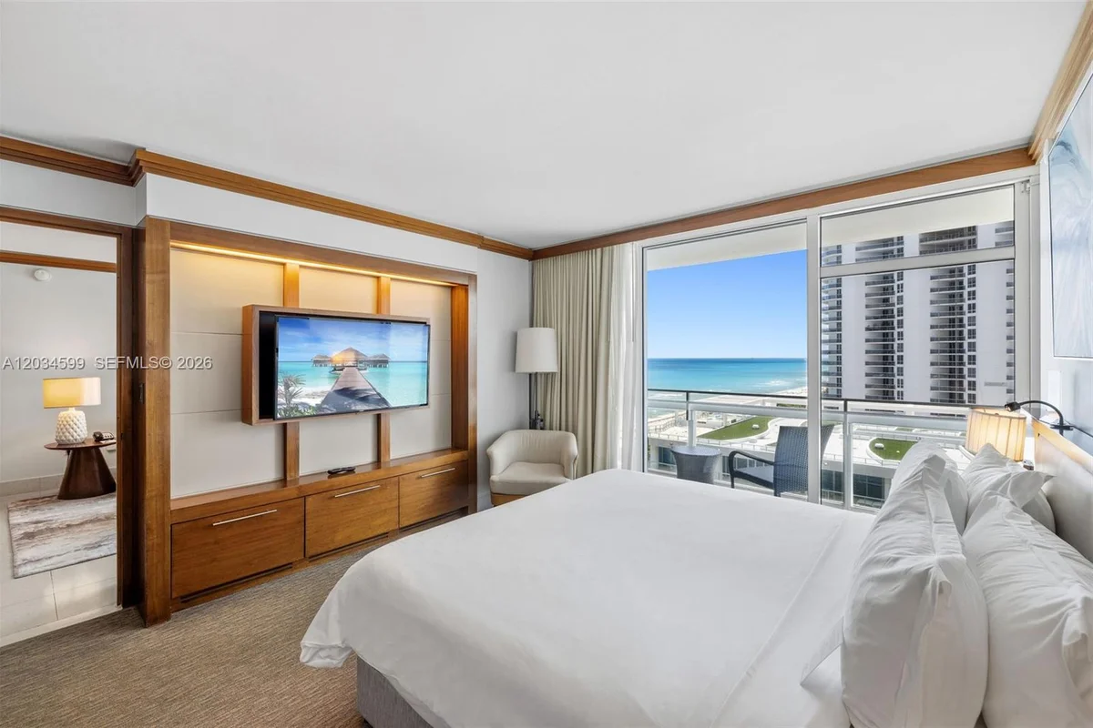 6801 Collins Ave #1010, Miami Beach: photo 1 of 32