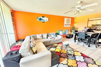 5570 NW 44th St #408A, Lauderhill: photo 1 of 12
