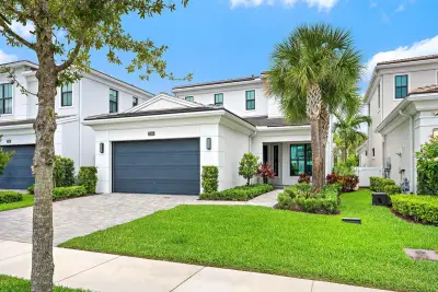 13185 Faberge Pl, Palm Beach Gardens: photo 1 of 38