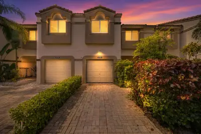 6738 Via Regina, Boca Raton: photo 1 of 57
