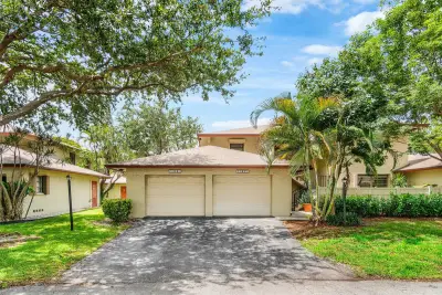 1779 NE 39th Ct #1106, Pompano Beach: photo 1 of 29