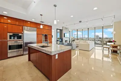 9705 Collins Ave #605N, Bal Harbour: photo 1 of 25