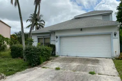 62 Willow Cir, Boynton Beach: photo 1 of 30