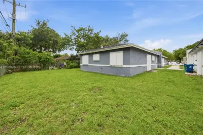 2249/2251 NW 66th St, Miami: photo 1 of 47