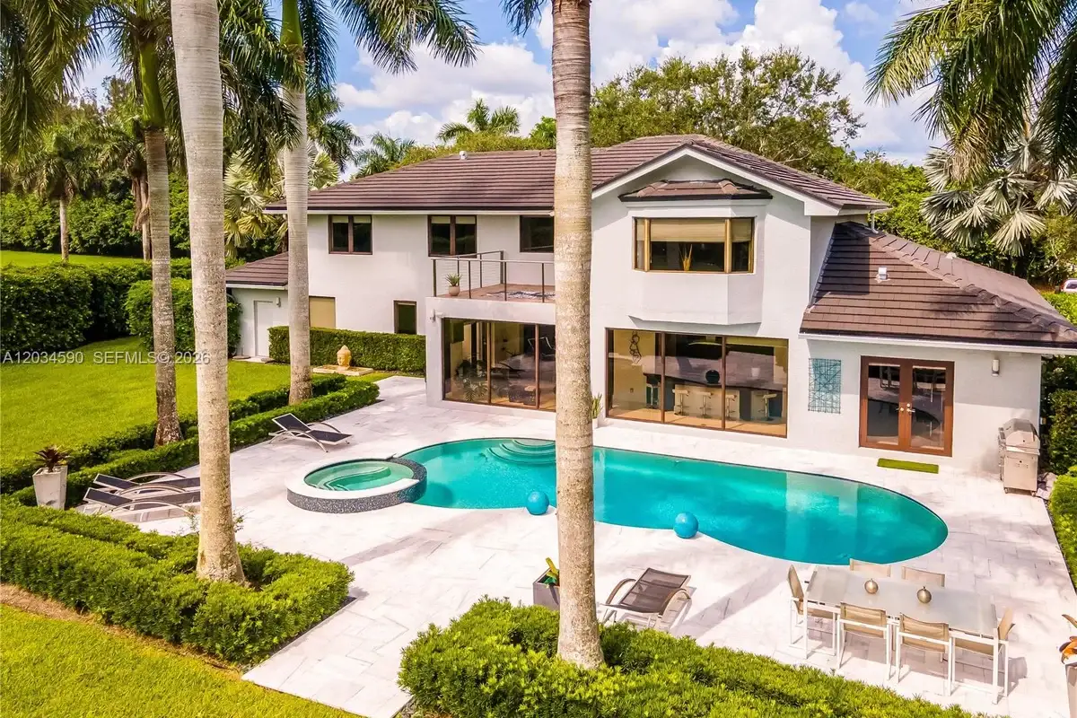 4242 SW 107th Way, Davie: photo 1 of 37