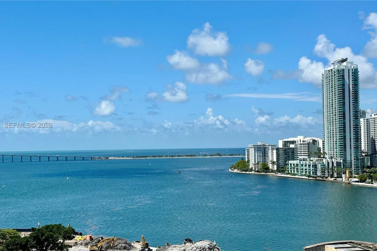 520 SE Brickell Key Dr #A1615, Miami: photo 1 of 20
