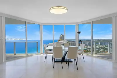 16699 Collins Ave #3508, Sunny Isles Beach: photo 1 of 10