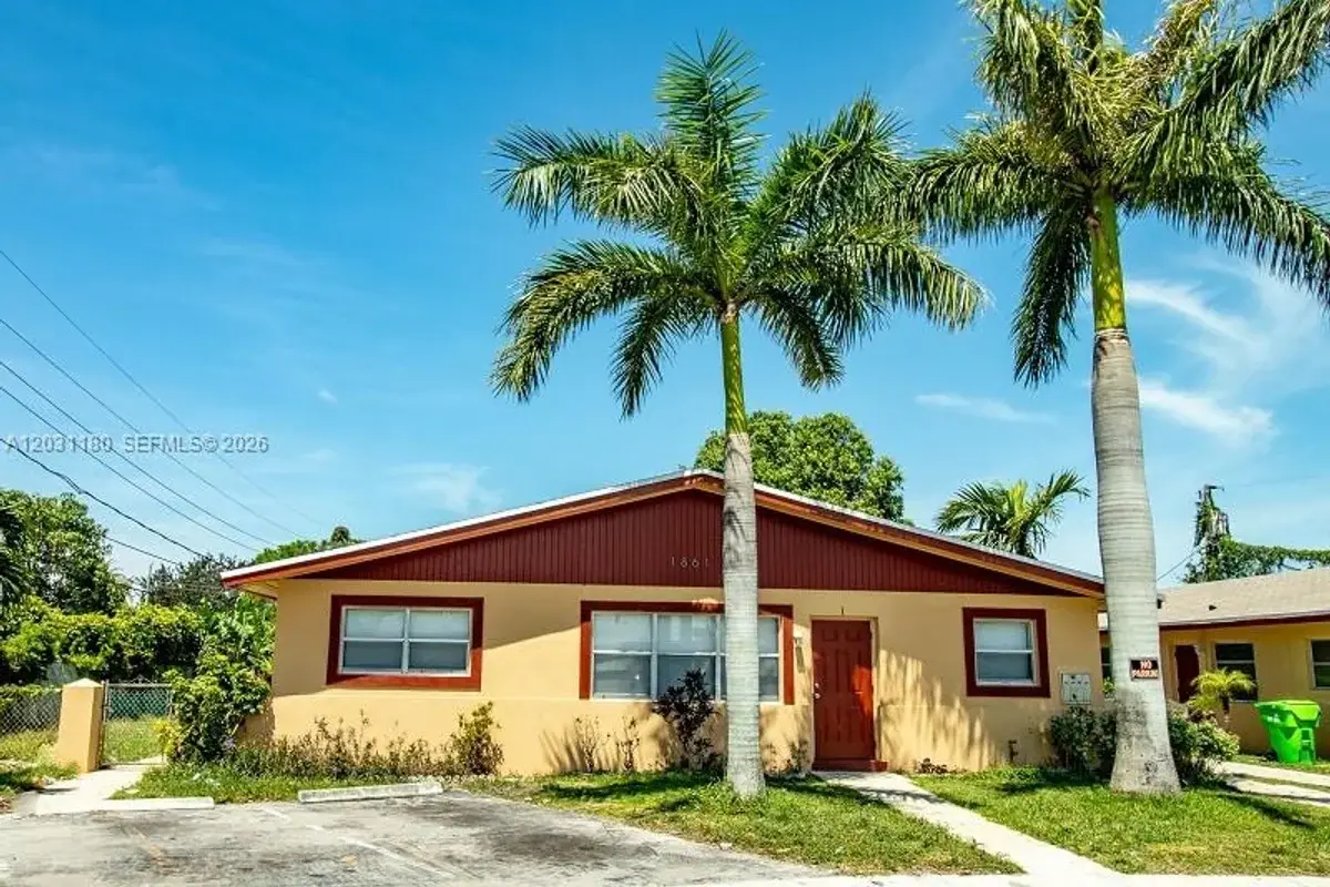 1861 NW 59th Way, Sunrise: photo 1 of 18