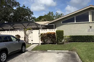 5654 Golden Eagle Cir, Palm Beach Gardens: photo 1 of 14