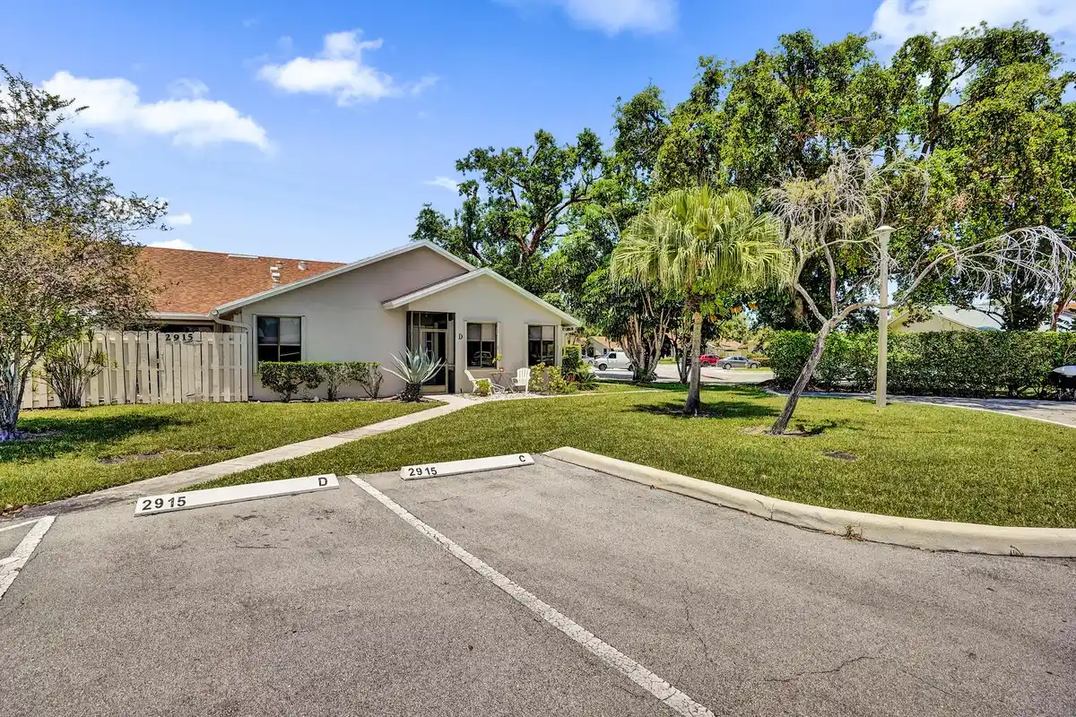 2915 NW 12th St #D, Delray Beach: photo 1 of 58