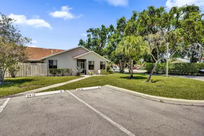2915 NW 12th St #D, Delray Beach: photo 1 of 58