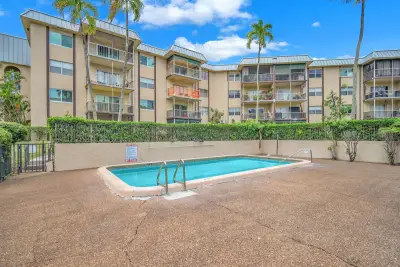 6361 N Falls Cir Dr #408, Lauderhill: photo 1 of 27