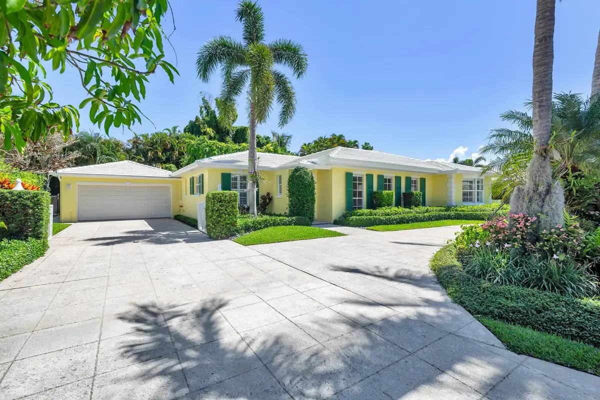 241 Via Linda, Palm Beach: photo 1 of 16