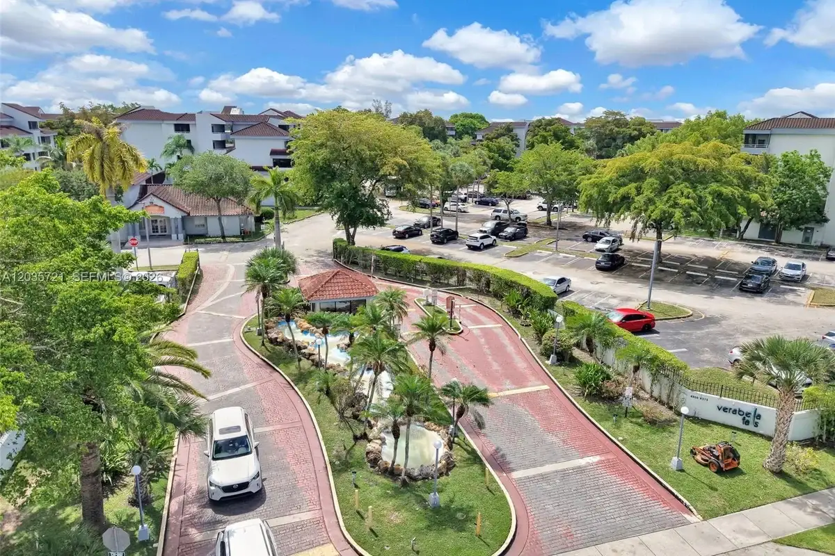 8255 SW 152nd Ave #E-312, Miami: photo 1 of 37