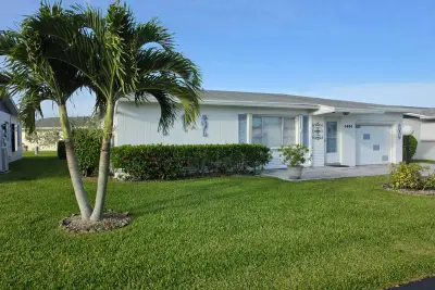 5404 Belleville Rd, West Palm Beach: photo 1 of 45