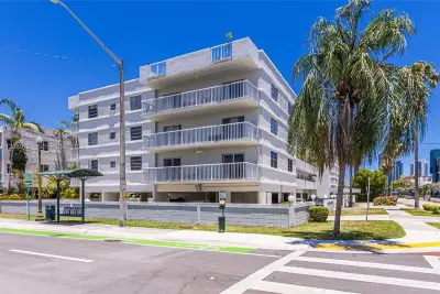 3527 NE 168th St #309, North Miami Beach: photo 1 of 24